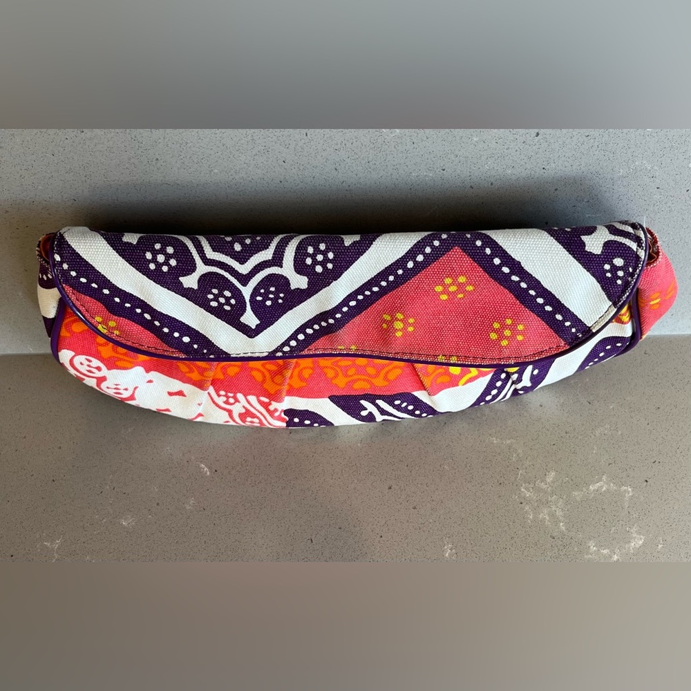 Trina Turk Multicolor Floral Cellphone Clutch Purse - Picture 4 of 13
